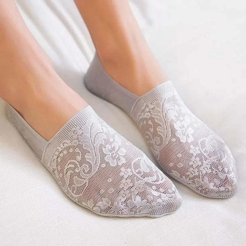 Women’s Non-Slip Lace Boat Socks