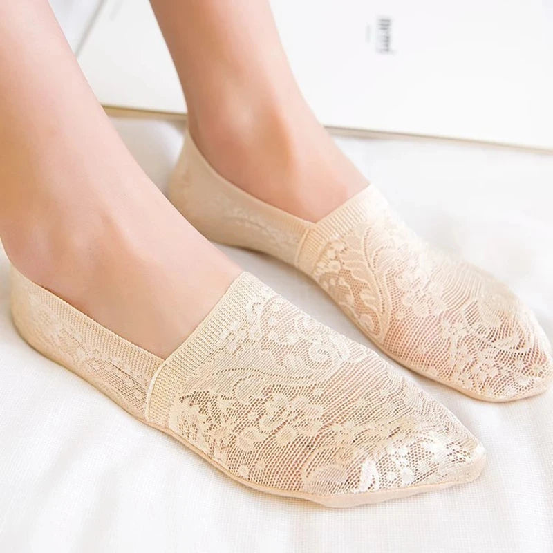 Women’s Non-Slip Lace Boat Socks