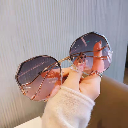 Curved Rimless Sun Glasses 