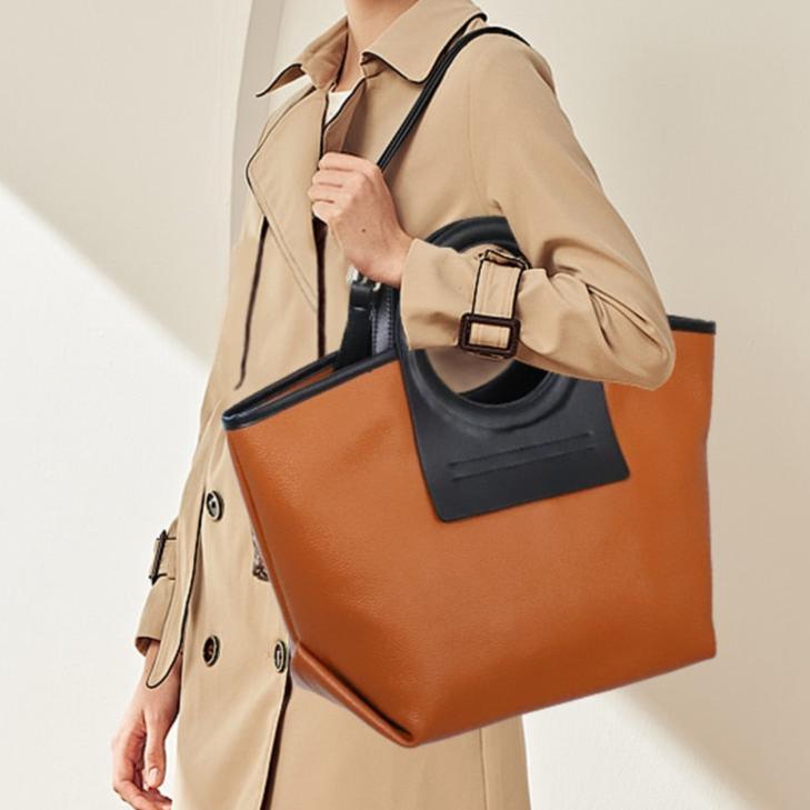 THE AMARI Tote 